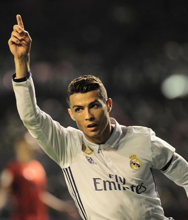 但她的动作 但她的动作