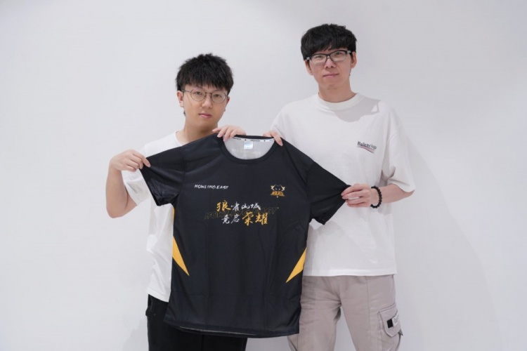 这些胜利背 这些胜利背