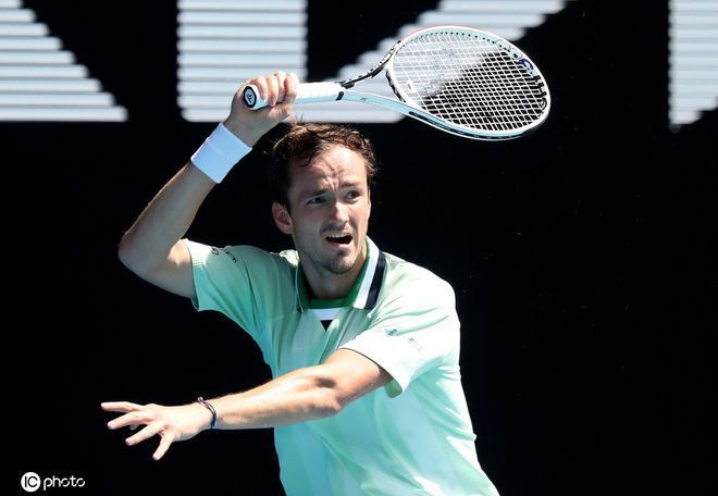 中同样表现 中同样表现