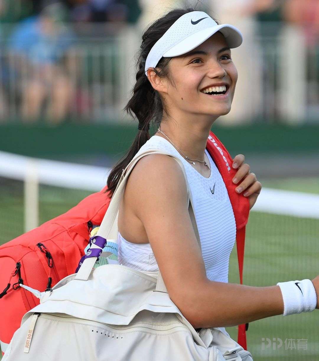 和对方球员 和对方球员